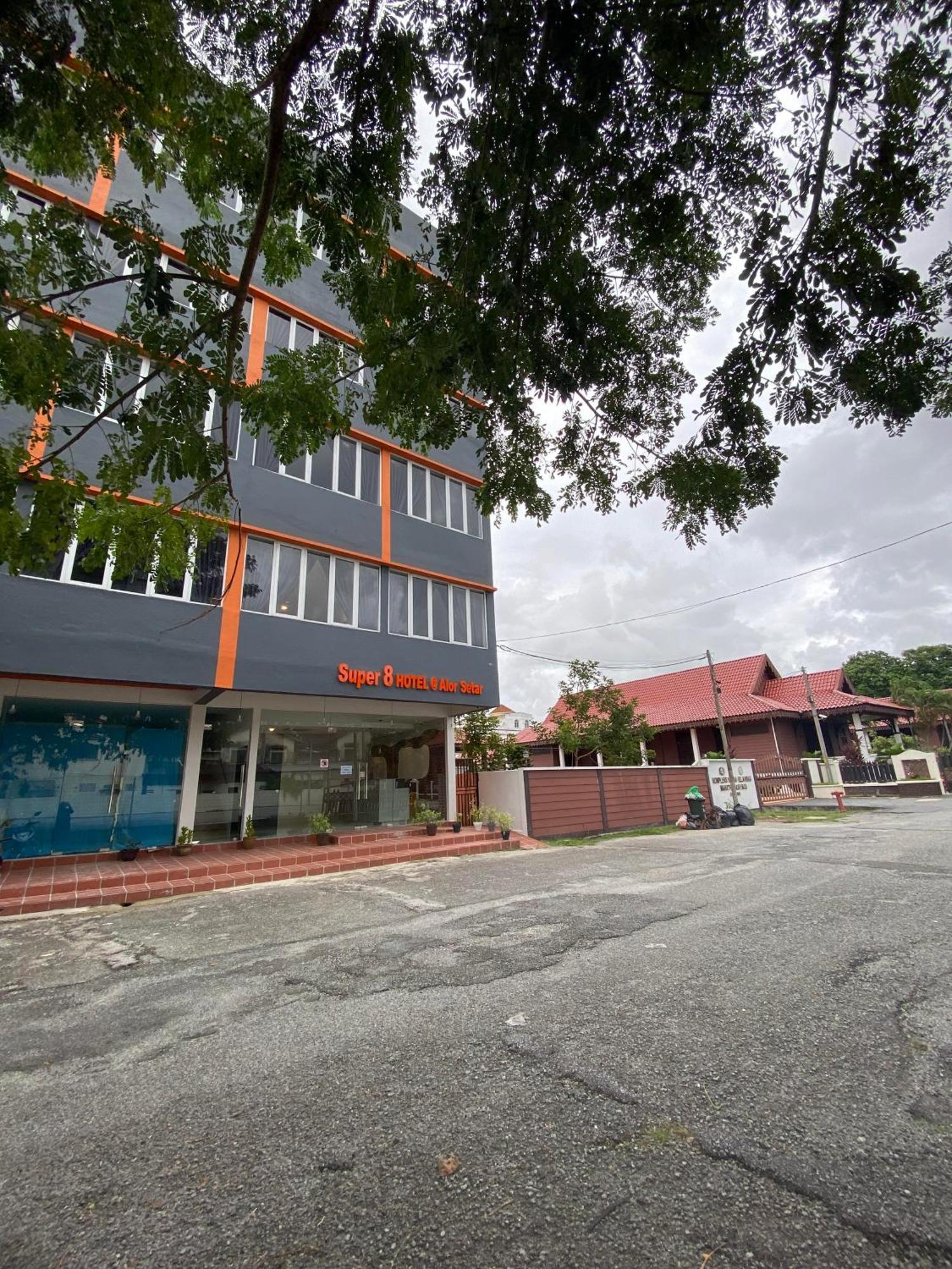 Super 8 Hotel Alor Setar Exterior photo